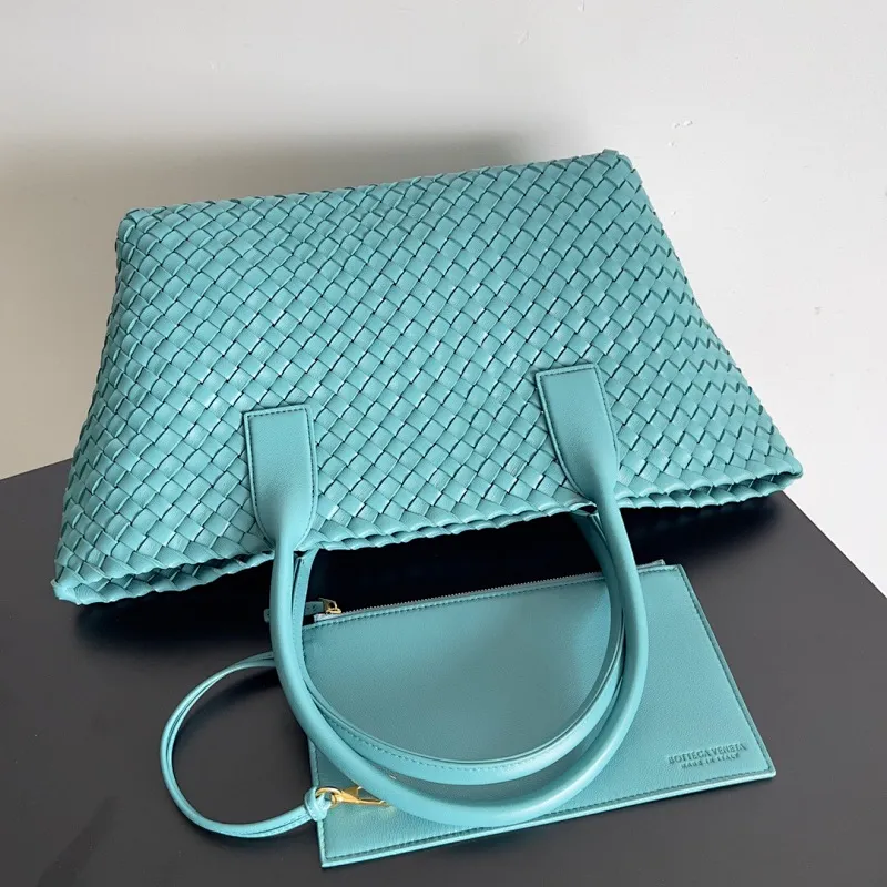 All categories 💚 Authentic bags 💚 BV 2025 new BV handbags
